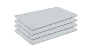 Farklı kalınlıklarda dizilmiş açık gri Basotect panel plakaları