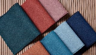 Camira Quest kumaşının petrol, kiremit, pembe, mavi ve lacivert tonlarında renk paleti