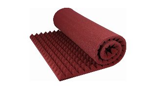 Bordo kırmızı piramit sünger rulosunun açılmış hali
