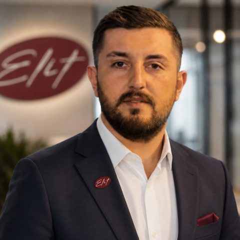 Ahmet, Satış Pazarlama Uzmanı