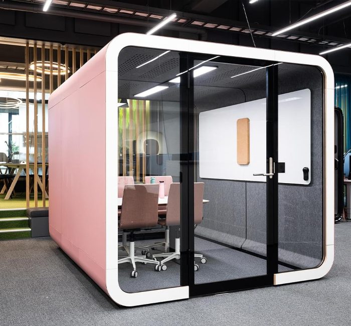 Açık ofis kabini pembe geniş toplantı kabini