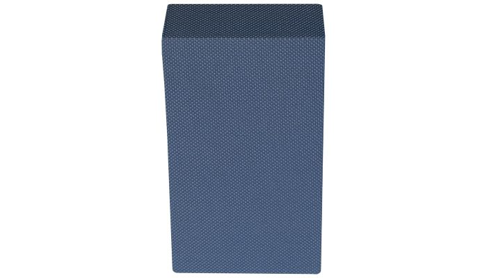 Lacivert dokulu kumaş kaplı kalın akustik panel, dik kenar, önden görünüm