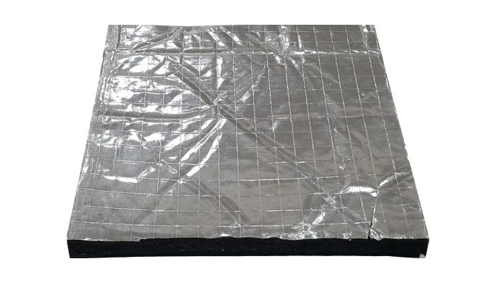 Alüminyum kaplı sünger plakasının üstten görünümü
