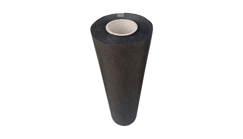 Fibertex akustik kumaşın rulo ucundan görünen kalın siyah nonwoven dokusu